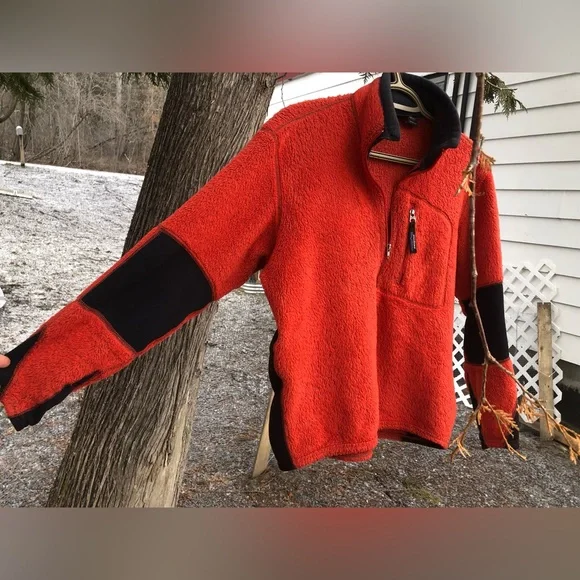 Patagonia Red Regulator Polartec Fleece Zip-Up Jacket with Black Collar - Picture 6 of 7